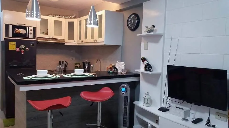 Appartement Joling'S Crib 2 Wid Netflix And Strong Wifi And With A Small Veranda And Facing Amenities Davao City