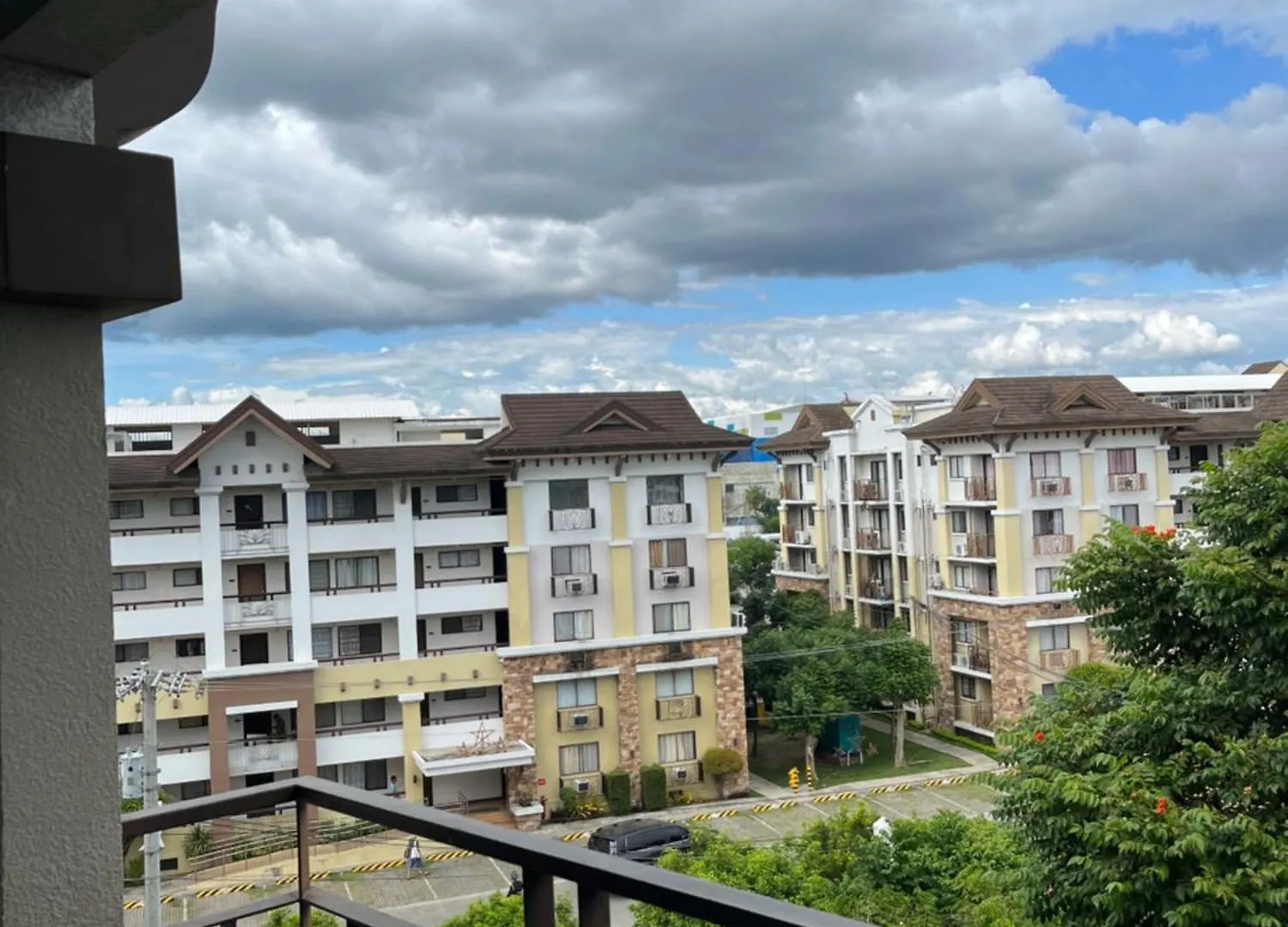 Joling'S Crib 2 Wid Netflix And Strong Wifi And With A Small Veranda And Facing Amenities Davao City