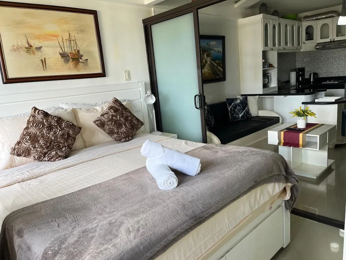 Joling'S Crib At One Oasis Condo Wid Netflix And Strong Wifi Davao